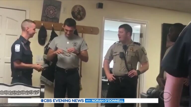 Colorblind firefighter cries seeing American flag for the first time ...