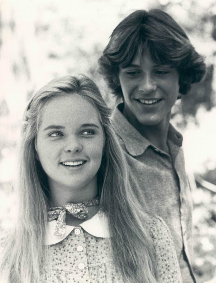 Mary Ingalls gave Bobby Brady his first kiss