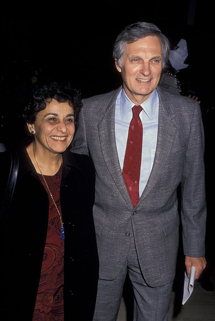 M*A*S*H @ 50: Alan and Arlene Alda Celebrate 65 Years of Binding Up One  Another's Wounds - Daily Citizen