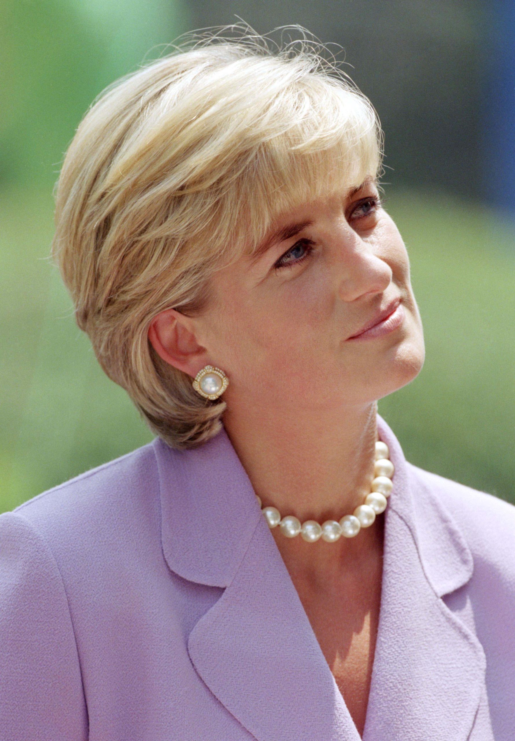 Sale a la luz una fotografía nunca vista de la princesa Diana