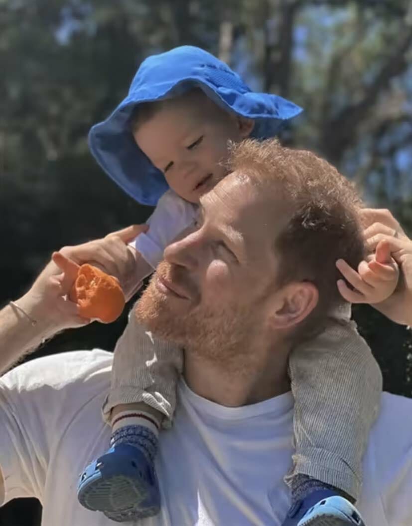 Ecco come il principe Harry contatta i figli quando è lontano