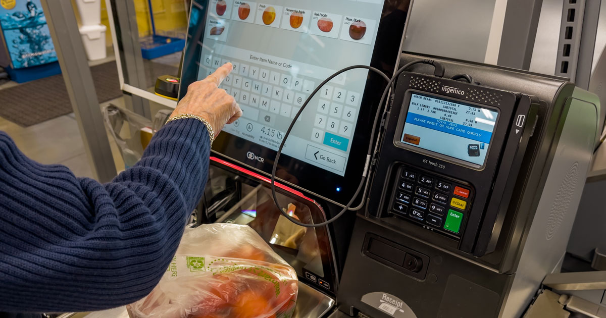 Major retailers consider pulling selfcheckout lanes after customer