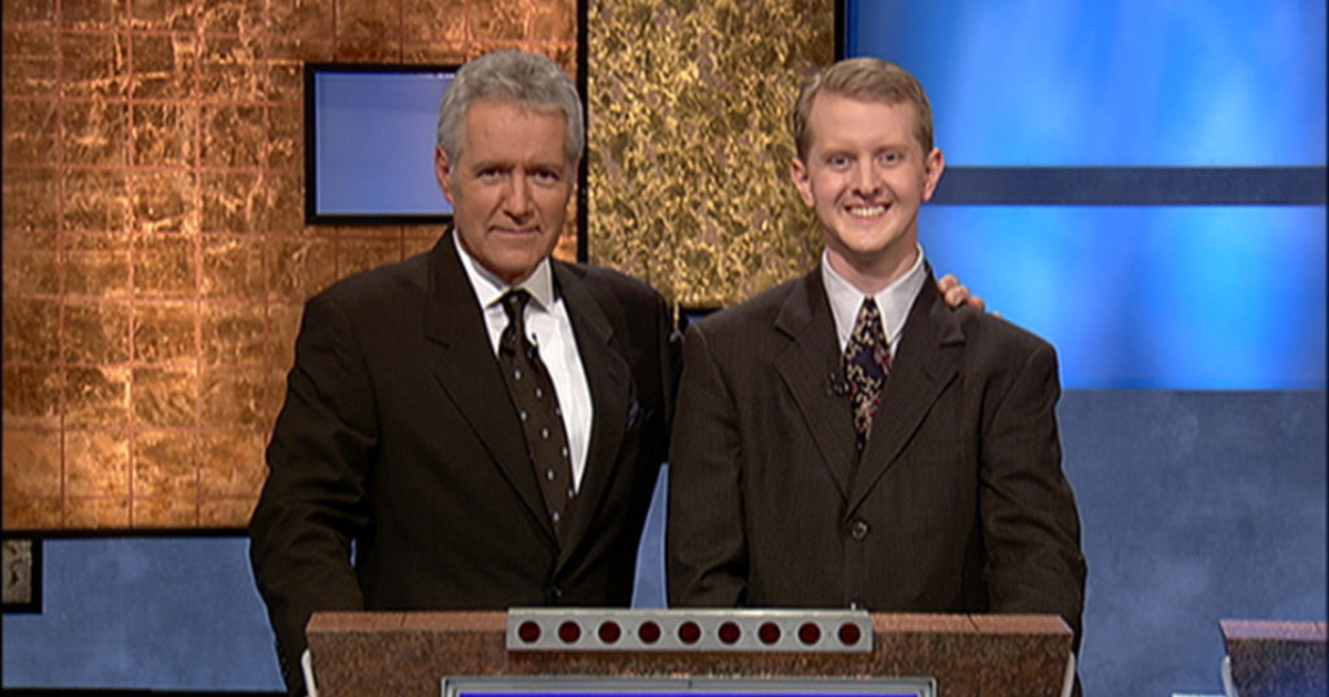 Alex Trebek and Ken Jennings in 2004.
