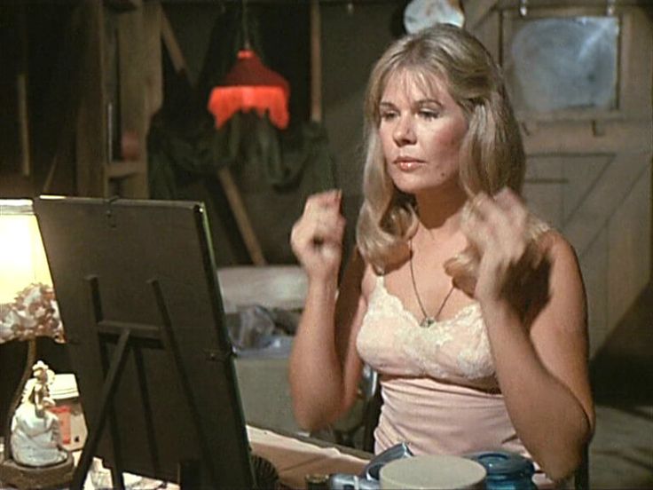 Little-known mistakes and bloopers in M*A*S*H