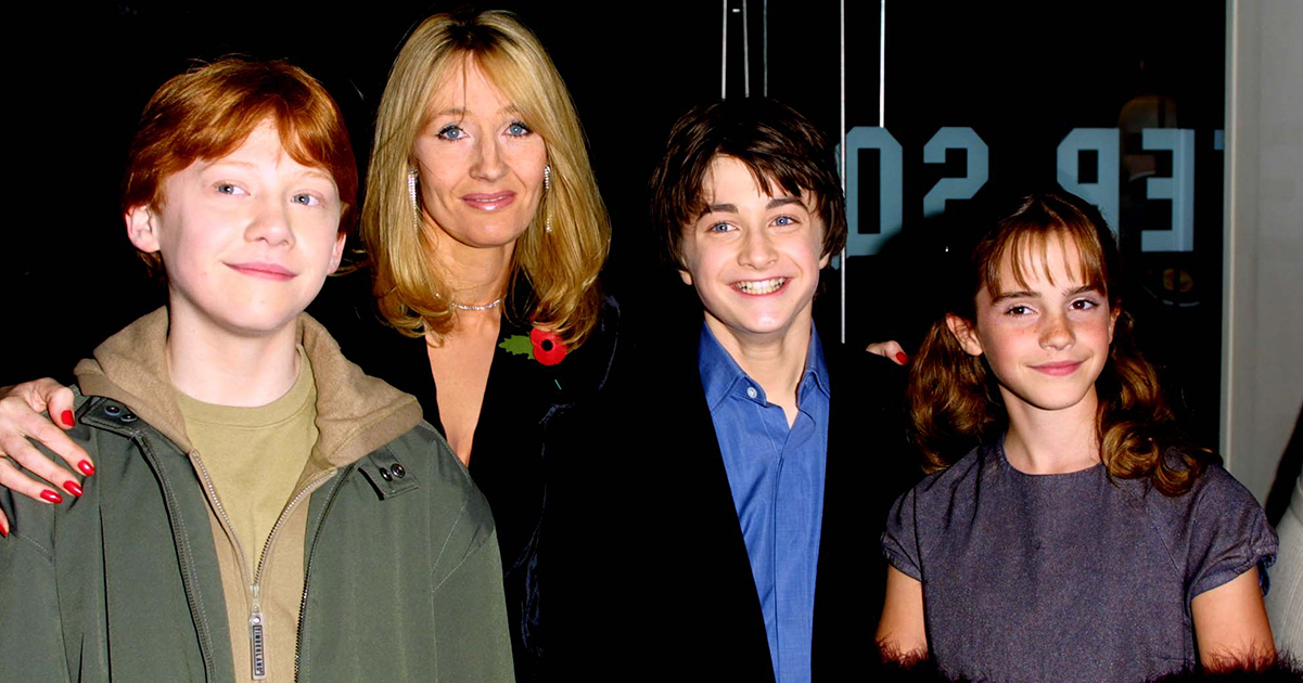 JK Rowling and the cast of Harry Potter. Credit / Getty Images