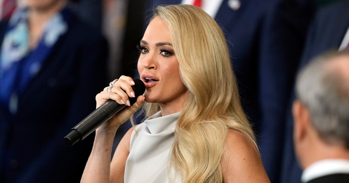 Carrie Underwood performs at Trump's inauguration. Credit / Getty Images