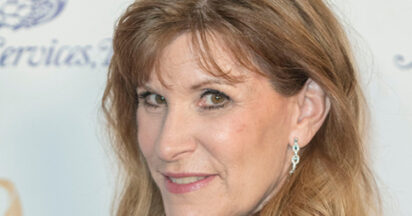 Rare sighting of ’70s TV crush sparks online war over aging