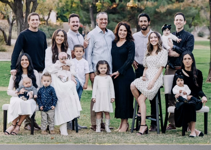 Amanda Cooper and family. Credit: Instagram/amandak_cooper