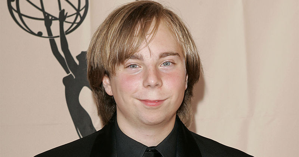 Child actor claims he was fired for reporting alleged pedophile