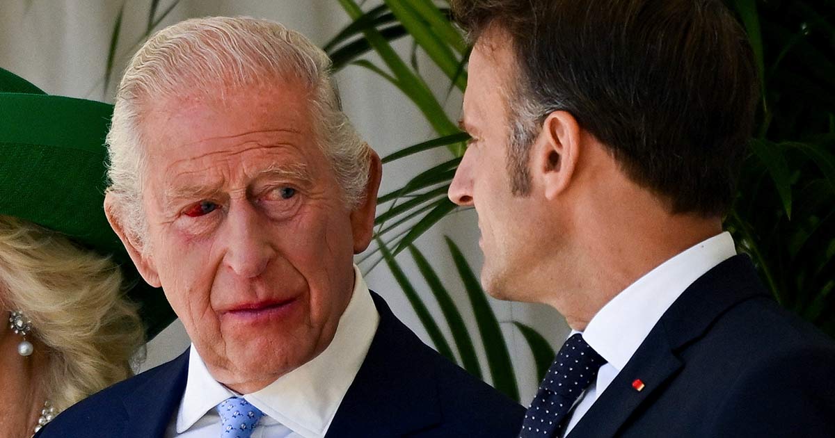 Kung Charles och Emmanuel Macron.