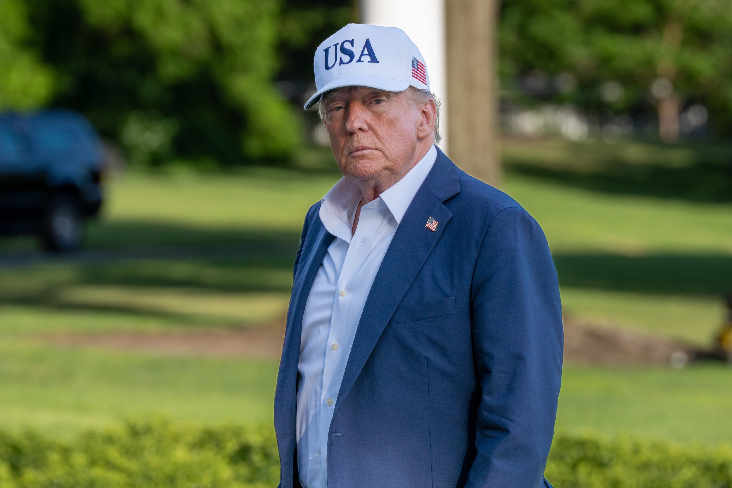 Donald Trump launches attack on CNN reporter during press briefing in Oval Office. Credit: Shutterstock