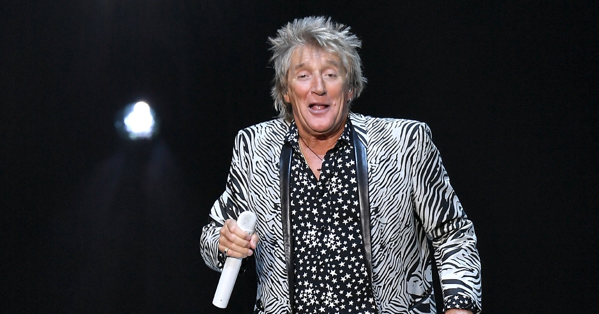 Rod Stewart przyprowadza małych wnuków na scenę w Hiszpanii – „Za jasno i głośno”