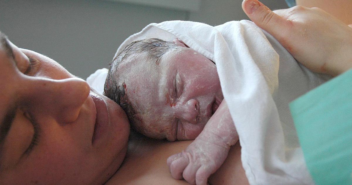 Teściowa ma zakaz wstępu na poród wnuka - to, co robi później, wywołuje złość u ludzi