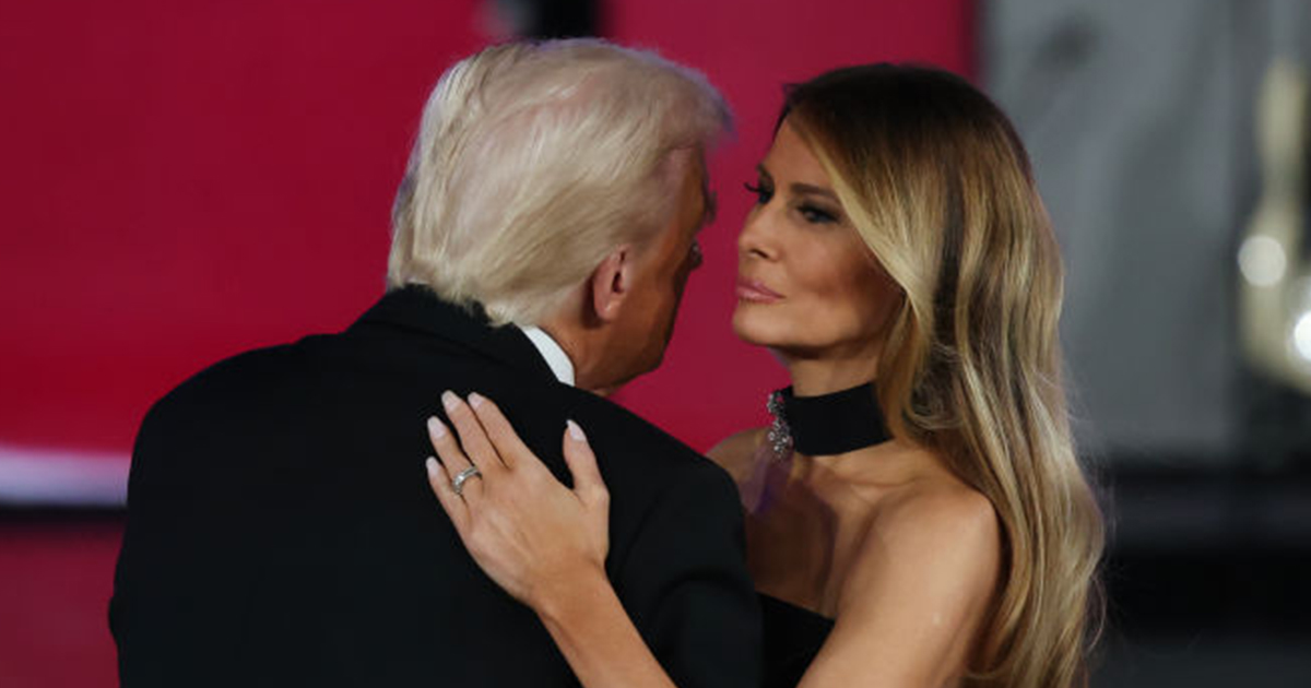 Taniec Donalda i Melanii Trump na balu inauguracyjnym