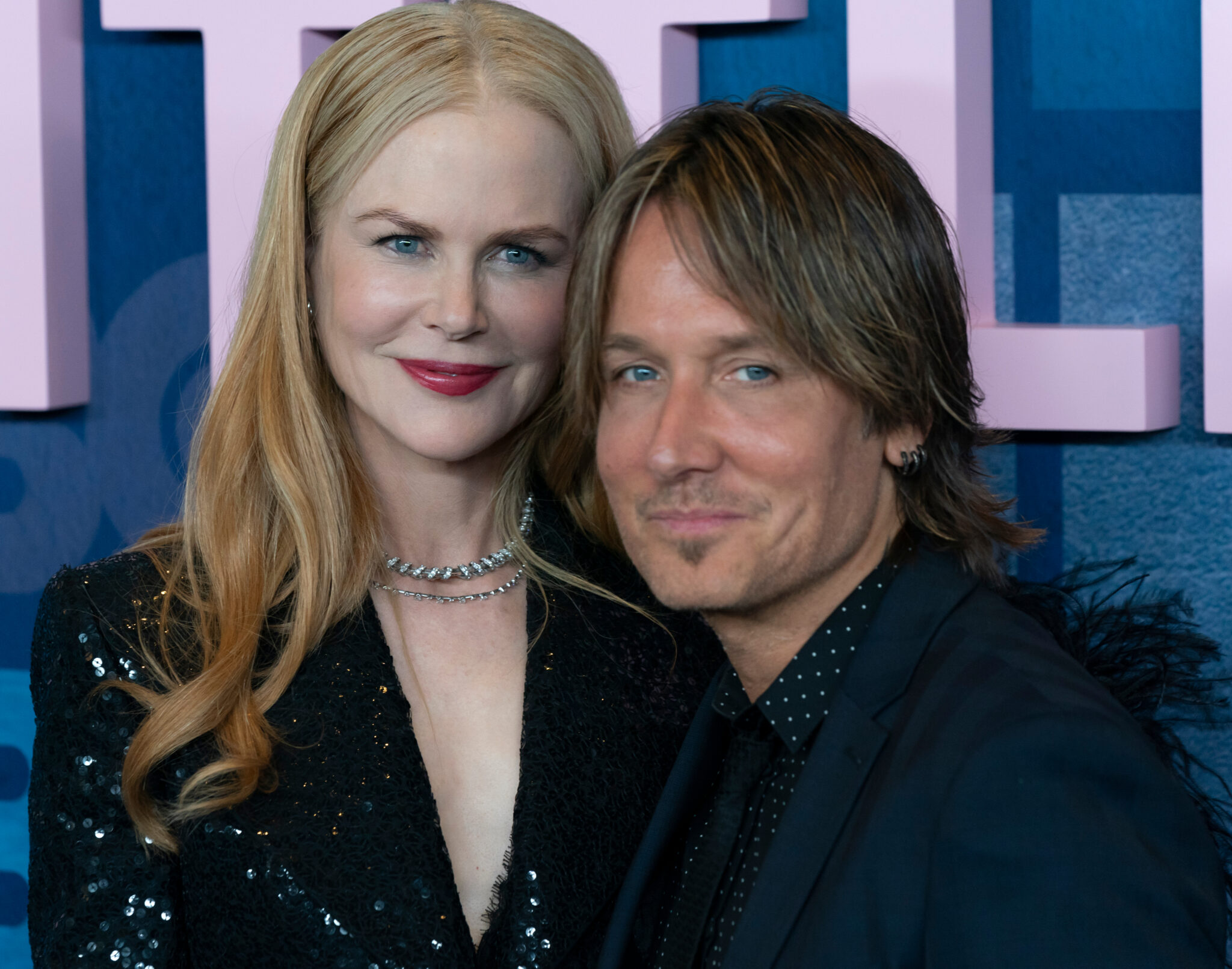 uśmiechnięci Nicole Kidman i Keith Urban