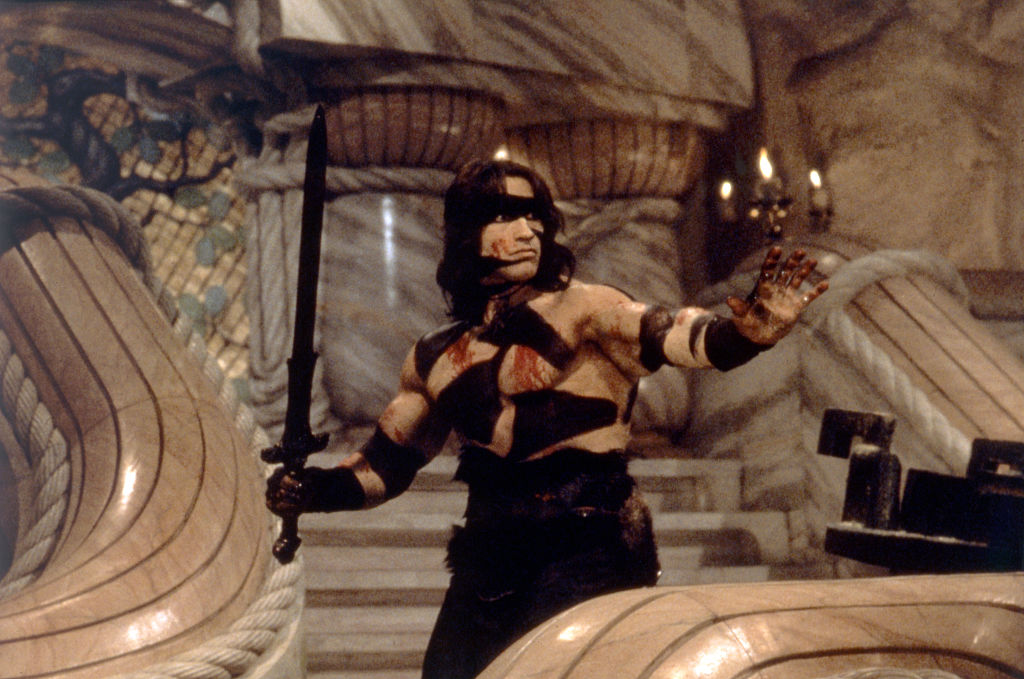 Arnold Schwarzenegger w scenie z filmu