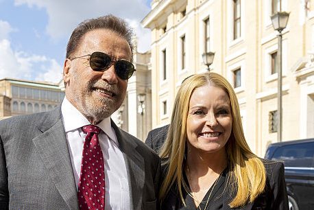 Arnold Schwarzenegger z partnerką