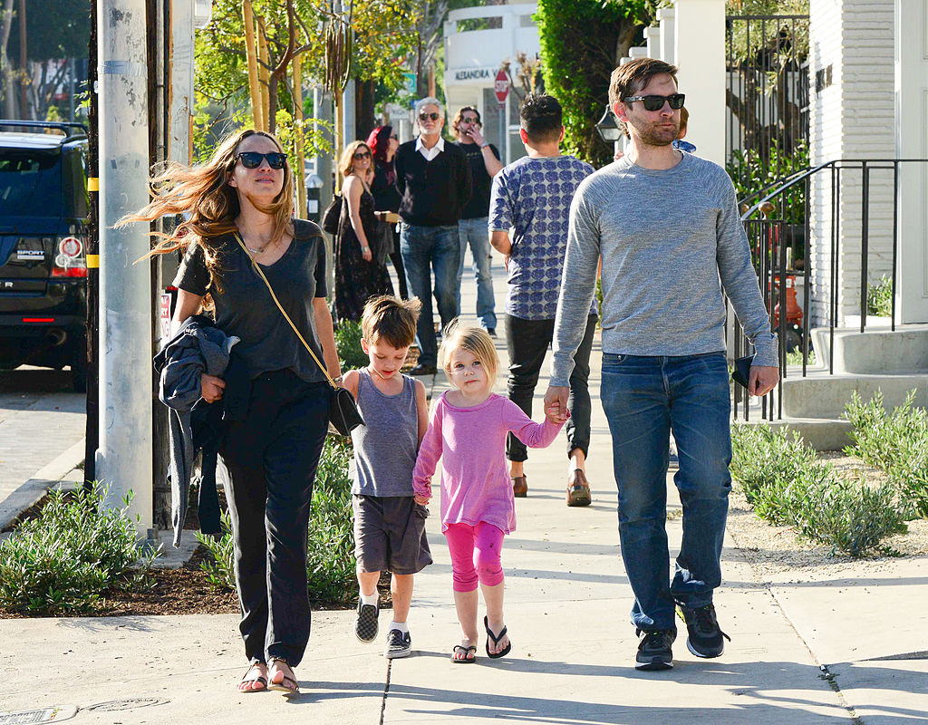 Tobey Maguire z żoną i dziećmi