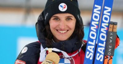 olimpijka Julia Simon ze złotym medalem