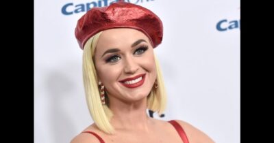 piosenkarka Katy Perry w czerwonym berecie