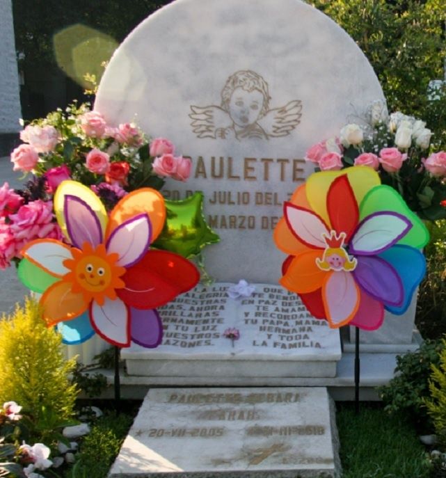 grób Paulette Gebara Farah