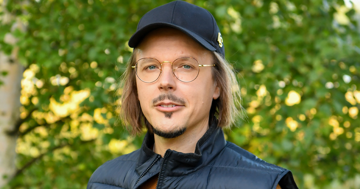 Jukka Poika Ja Teija vaimo Jakoivat Ilouutisen Vauva Syntyi 