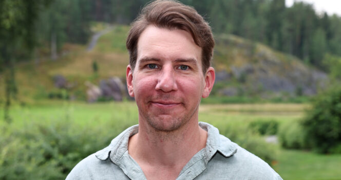 Aku Hirviniemi ja Niina Lahtinen erosivat vuonna 2016. Ex-parilla on kaksi yhteistä lasta.