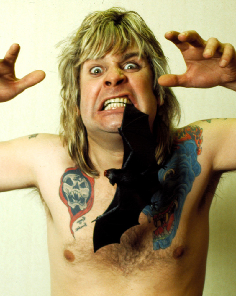 Ozzy Osbourne oli yksi Black Sabbath -yhtyeen perustajista ja teki sen lisäksi menestyksekkään uran sooloartistina.