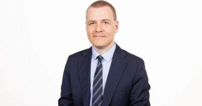 Eemeli Tuominen kuoli Eduskuntatalolla 19. elokuuta 2025.