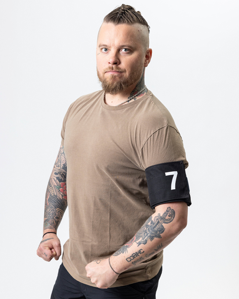 Archie Cruz luovutti leikin kesken jo heti ensimmäisenä päivänä.