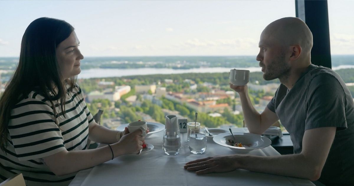 Mikko ja Iina päättävät jatkaa pariskuntana.