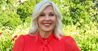 Vappu Pimiä jakoi harvinaiset yhteiskuvat pikkusiskonsa Veera Rikkosen kanssa.