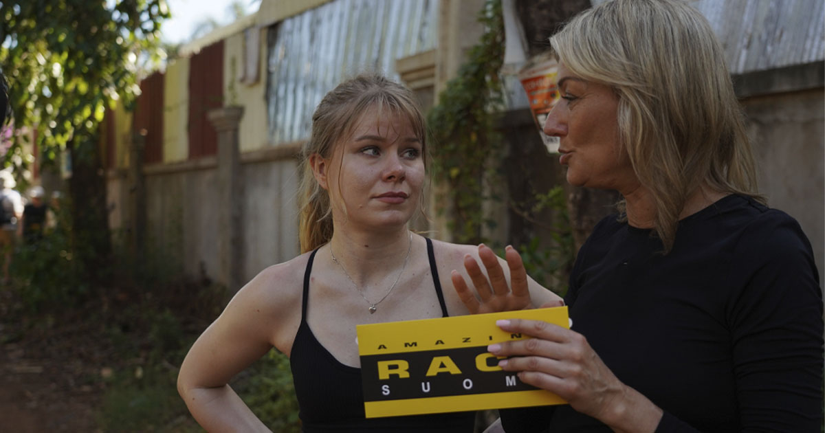 Katsojat lataavat suoraa palautetta Amazing Race Suomi -pareille.