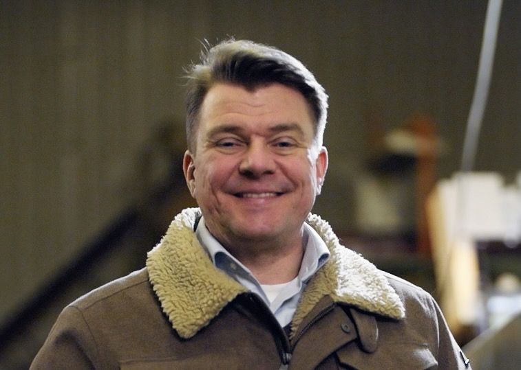 Asko etsii kumppania, joka viihtyy maalla ja jonka kanssa rakentaa yhteistä elämää.