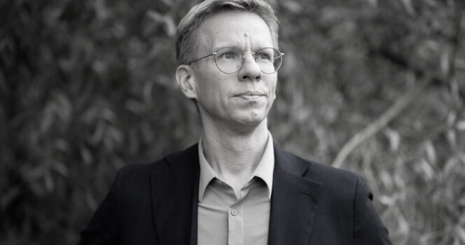 Ylen vastaava päätoimittaja Panu Pokkinen on kuollut 49-vuotiaana.