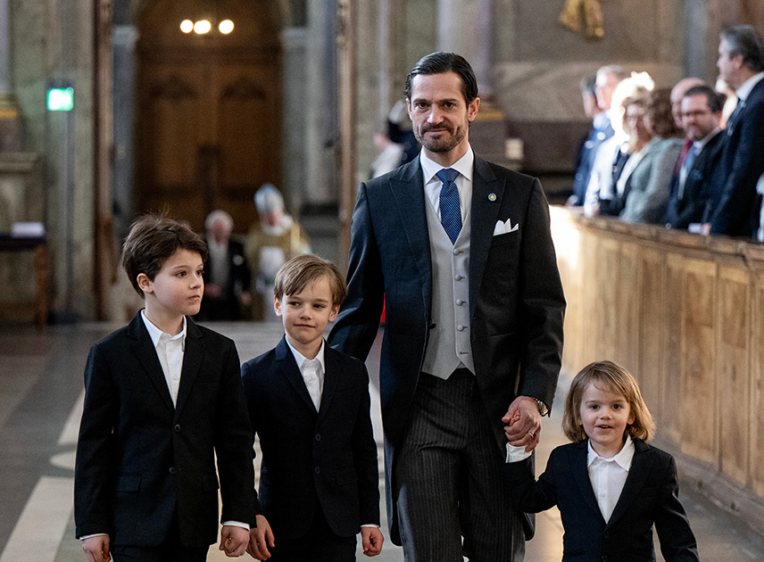 Prins Carl Philip og barna prins Alexander, prins Gabriel og prins Julian.