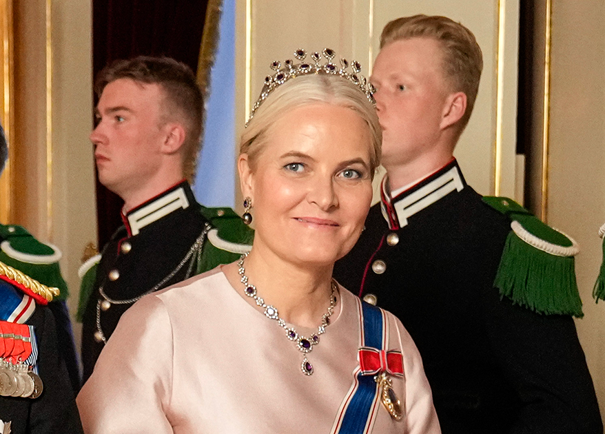 Mette-Marit vekker oppsikt i utlandet.