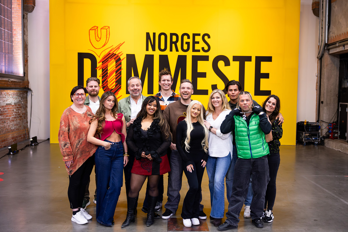 AnneMa Yuvali (f.v.), Marius Skjelbæk, Sofie Karlstad, Arve Juritzen, Fetisha Williams, Frank Løke, Niklas Baarli, Iselin Michelsen, Martine Aurdal, Cristian Brennhovd, Kevin Lauren og Katrine Moholt.