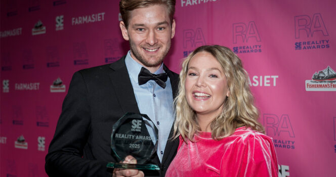 Camilla Sagen og Markus Botten etter utdelingen av Se og Hørs Reality Awards på Ambassaden i Oslo søndag kveld.