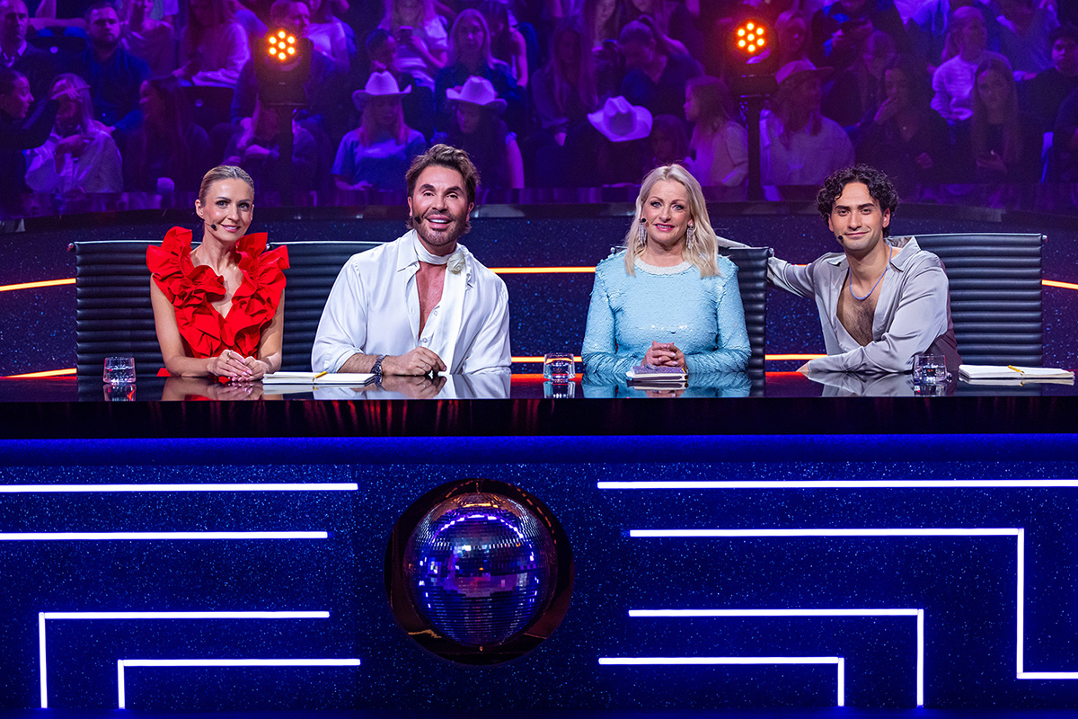 Cengiz Al, Merete Mørk Lingjærde, Jan Thomas og Nadya Khamitskaya under program 5 av Skal vi danse 2025.