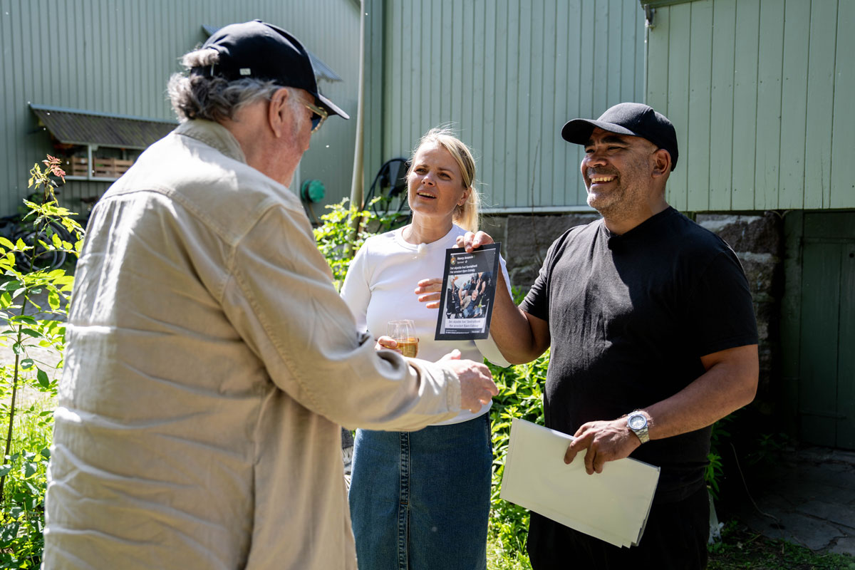 Bjørn Eidsvåg og Ingrid Gjessing Linhave har også vært misbrukt i falske annonser på Facebook, og støtter Johan i planene om å gå til sak mot Meta. 