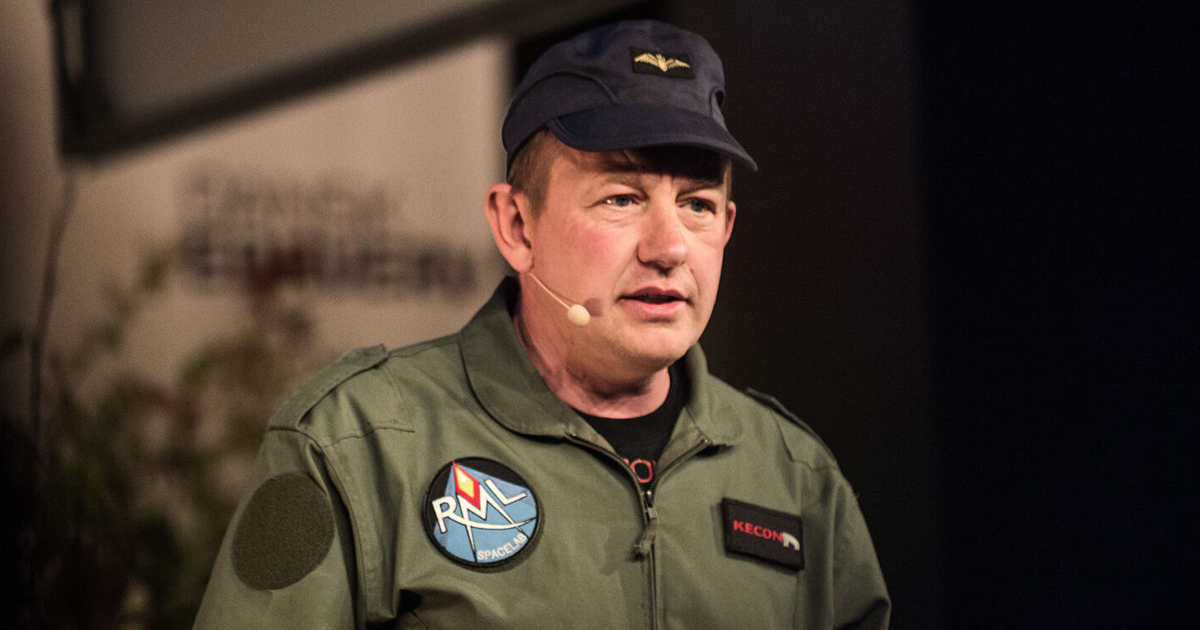 Ubådsmorderen Peter Madsen står på sin ret til at have brevveksling med unge kvinder.