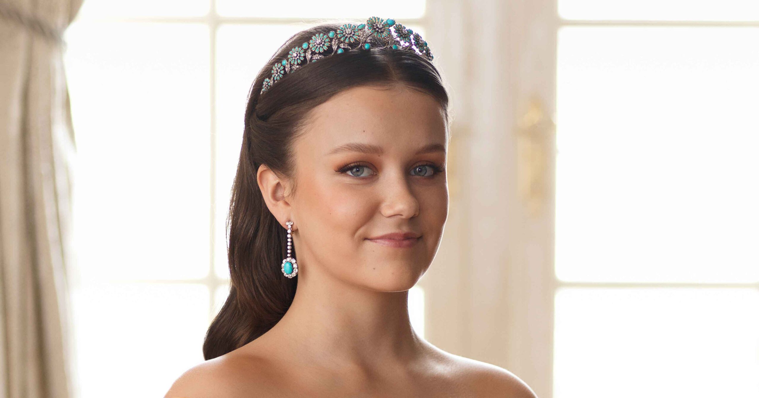 Prinsesse Isabellas diadem er en sød gave fra dronning Margrethe