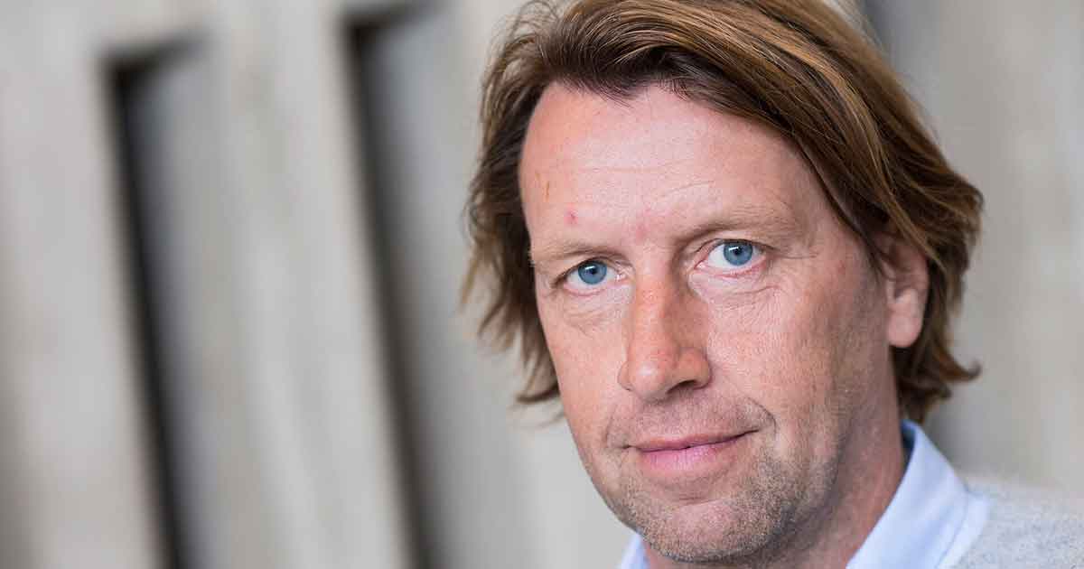 Anders Agger skriver på en ny bog