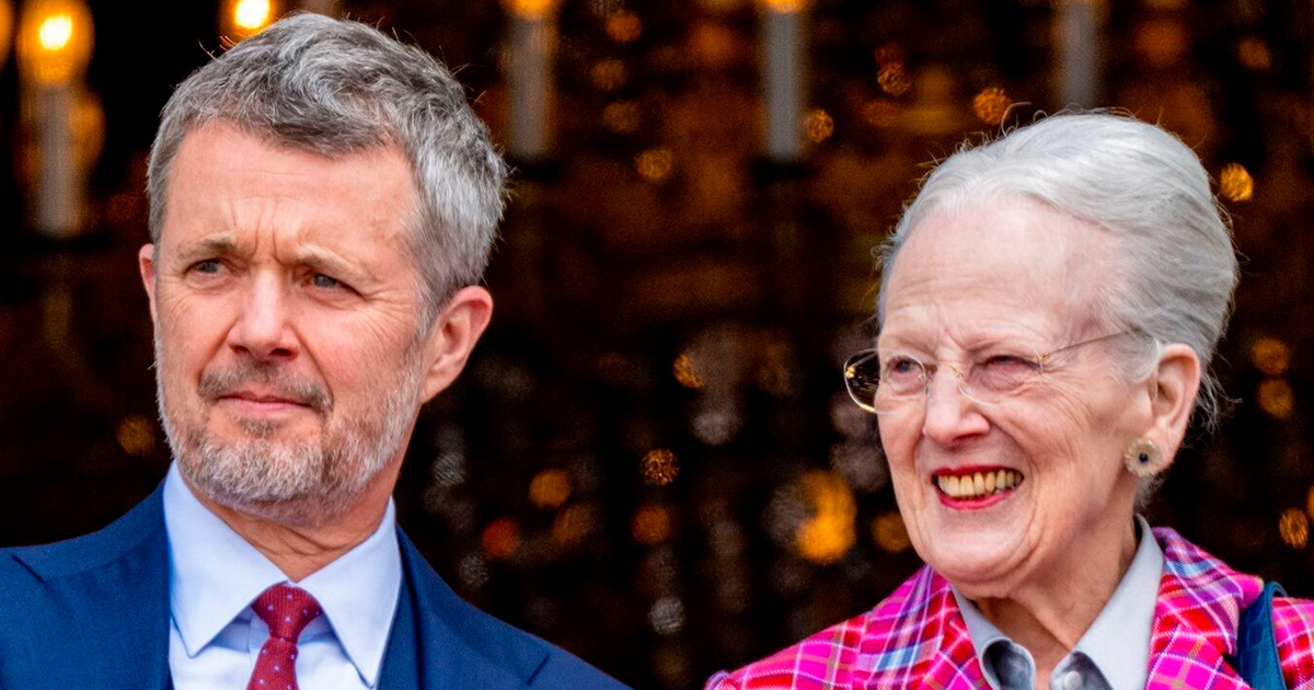 Dronning Margrethe har foræret kong Frederik et særligt portræt i fødselsdagsgave.