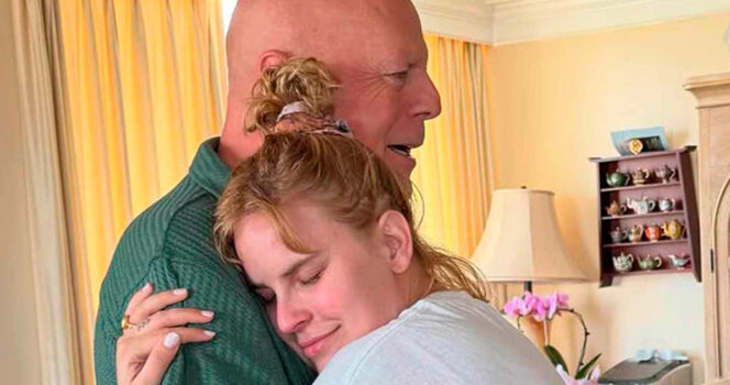 Tallulah Willis har mødt voldsom kritik for at udstille sin far.