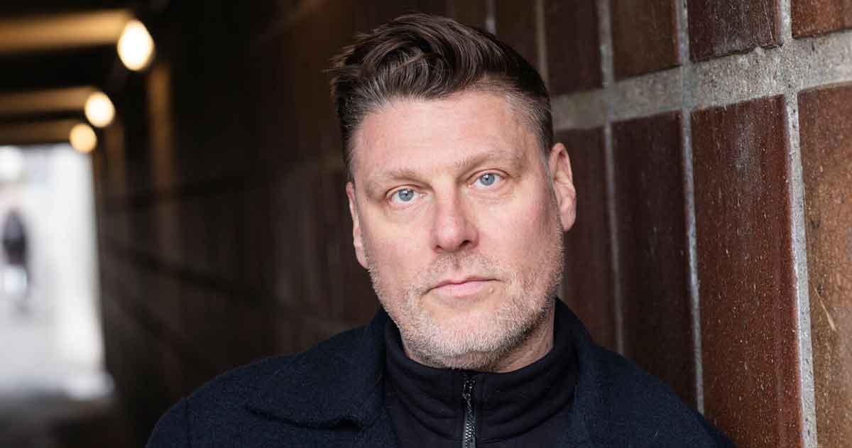 Timm Vladimir har mistet sin stedfar.