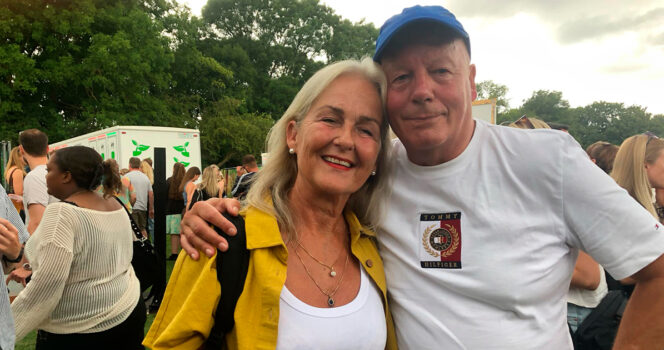 Nu forholder Frank og Lise-Lotte sig til den kritik, der har været af Lars og Steen i 'Hotel Romantik'.