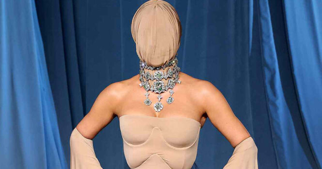 perch233 kim kardashian aveva una maschera nuda a un gala