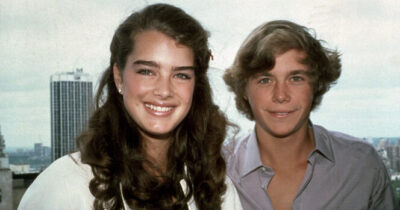 Brooke Shields e Christopher Atkins.